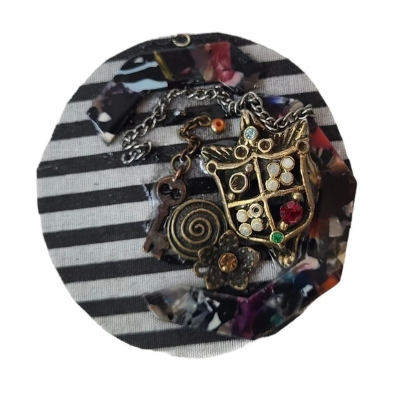 HANDCRAFTED Tortoise Striped Faux Leather upcycled Pin - Picture 1 of 2